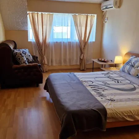 Апартамента Равда Apartment *